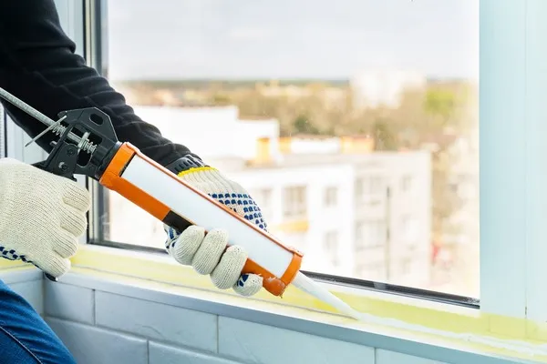 Caulking & Seal Repair In Hamilton